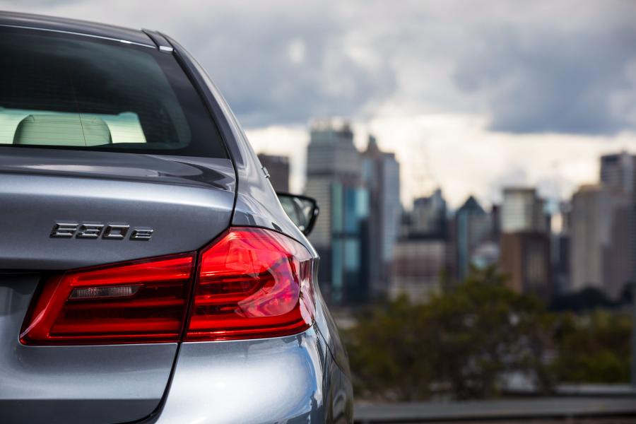 Детали экстерьера BMW 530e M Sport 2017 года  (AU) (фото 22 из 26)